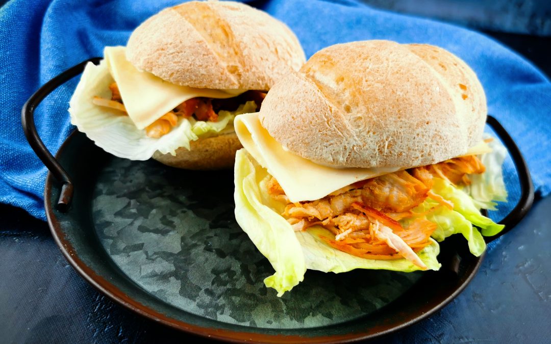 Pulled chicken szendvics, Pécsi Pékinas zsemlével